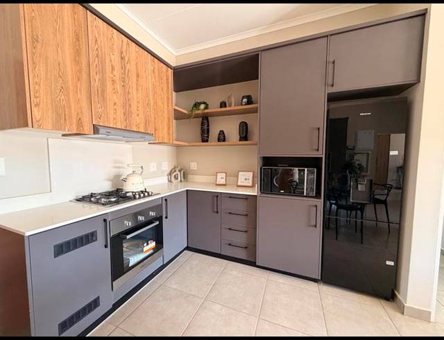 2 BEDROOM APARTMENT FOR SALE IN RIETVALLEIRAND